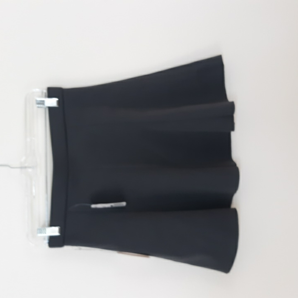 Ladies Forever 21 Short Dk. Gray Skirt sz M